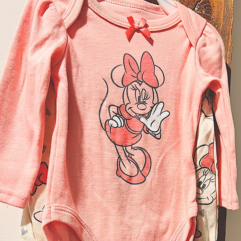Minnie Mouse, Baby, 3-6 months, Pink, LS onesie, pants, hat, slippers, NWT! 💖